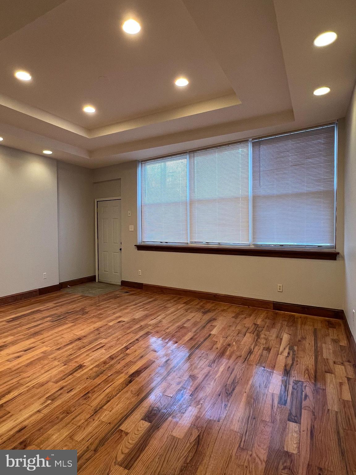 5118 Rochelle Avenue, Unit 1F Philadelphia, PA 19128 - Photo 5 of 7