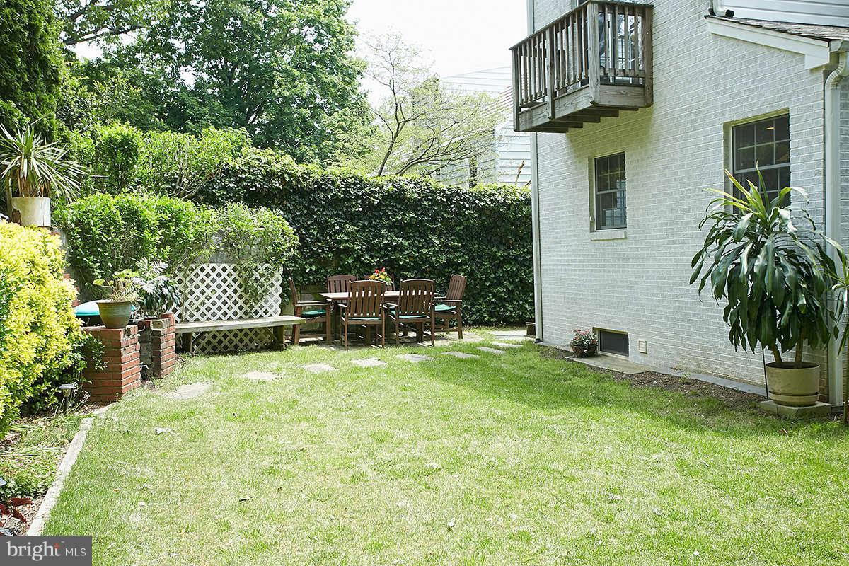 6023 Walhonding Road Bethesda, MD 20816 - Photo 16 of 21 Exterior (Rear)