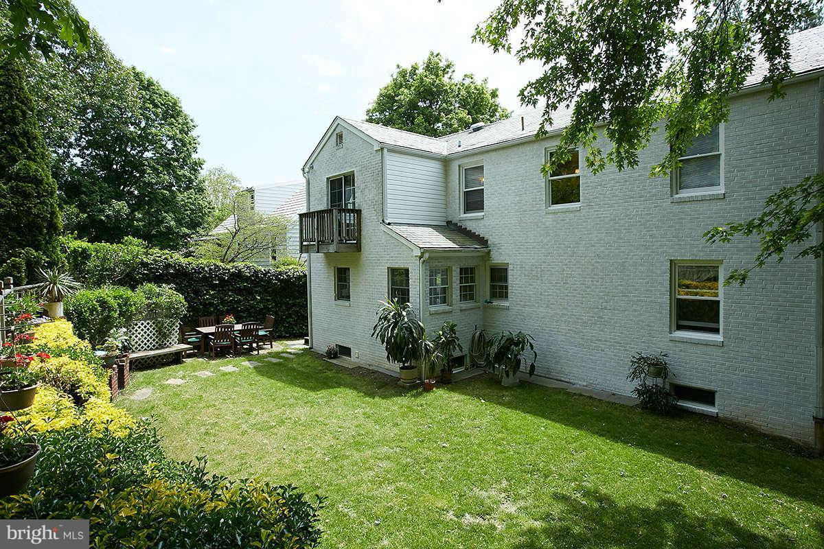 6023 Walhonding Road Bethesda, MD 20816 - Photo 17 of 21 Exterior (Rear)