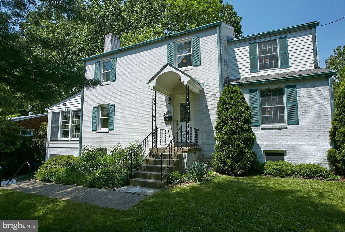 6023 Walhonding Road Bethesda, MD 20816 - Photo 19 of 21 Exterior (Front)