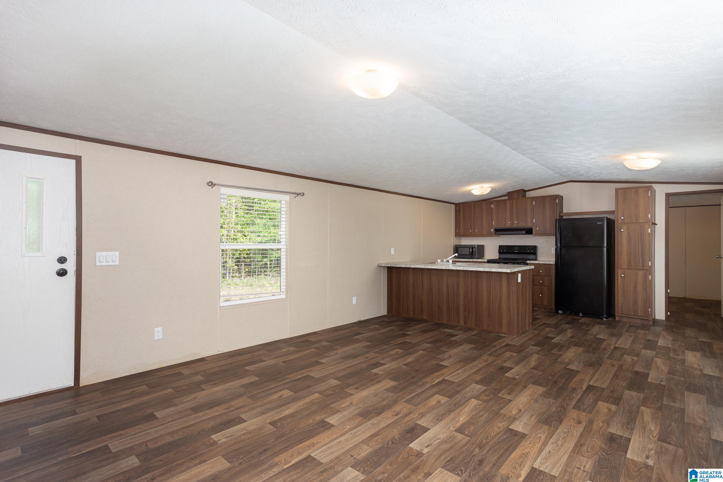 1943 Winchester Road Anniston, AL 36201 - Photo 5 of 34