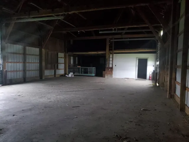 $499,900 | 374 Paw Paw Mi 49079, Paw Paw, MI 49079