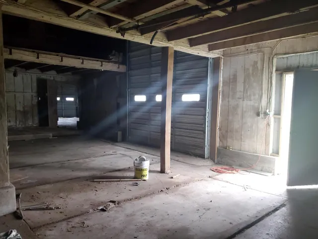 $499,900 | 374 Paw Paw Mi 49079, Paw Paw, MI 49079