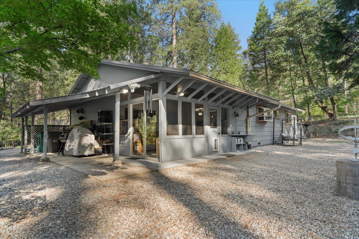 12501 Valley View Road Nevada City, CA 95959 - Photo 16 of 55