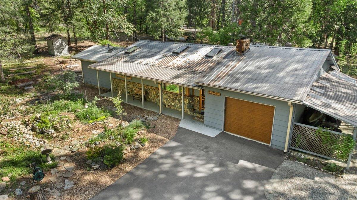 12501 Valley View Road Nevada City, CA 95959 - Photo 2 of 55