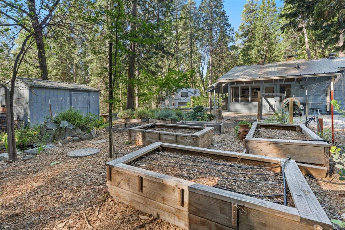 12501 Valley View Road Nevada City, CA 95959 - Photo 21 of 55
