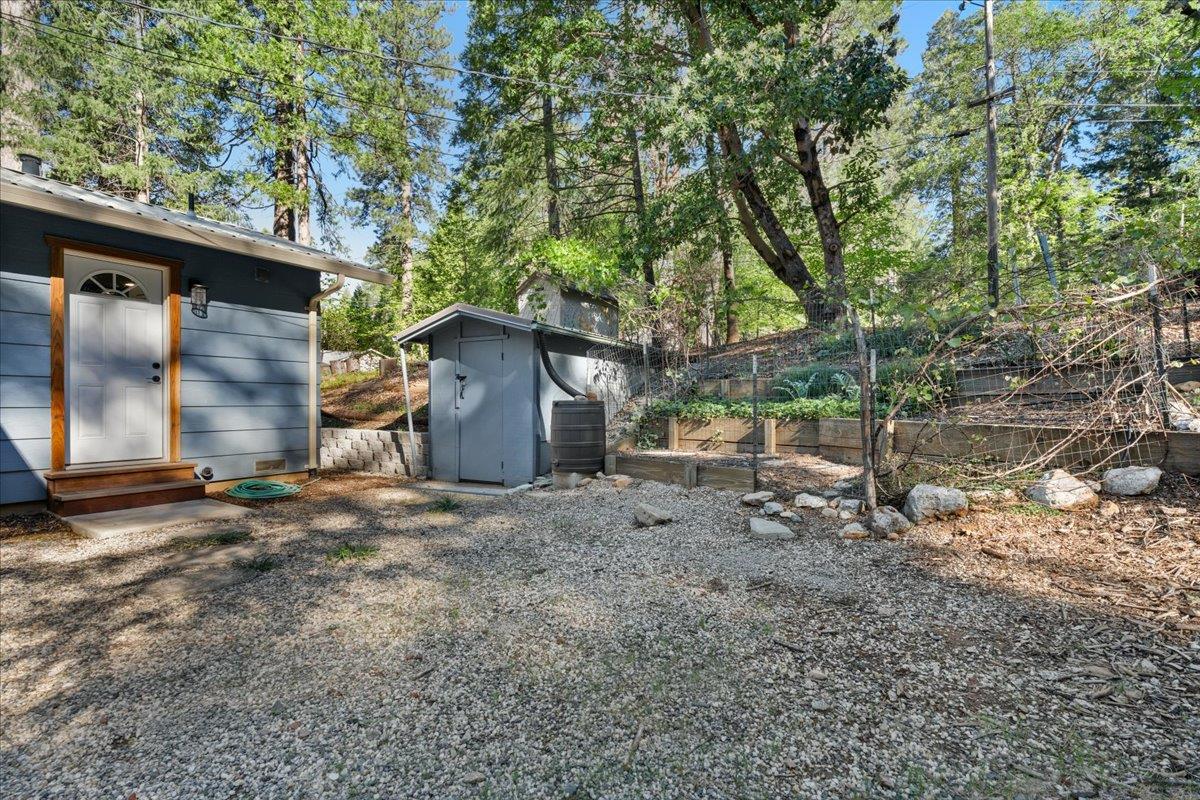 12501 Valley View Road Nevada City, CA 95959 - Photo 27 of 55