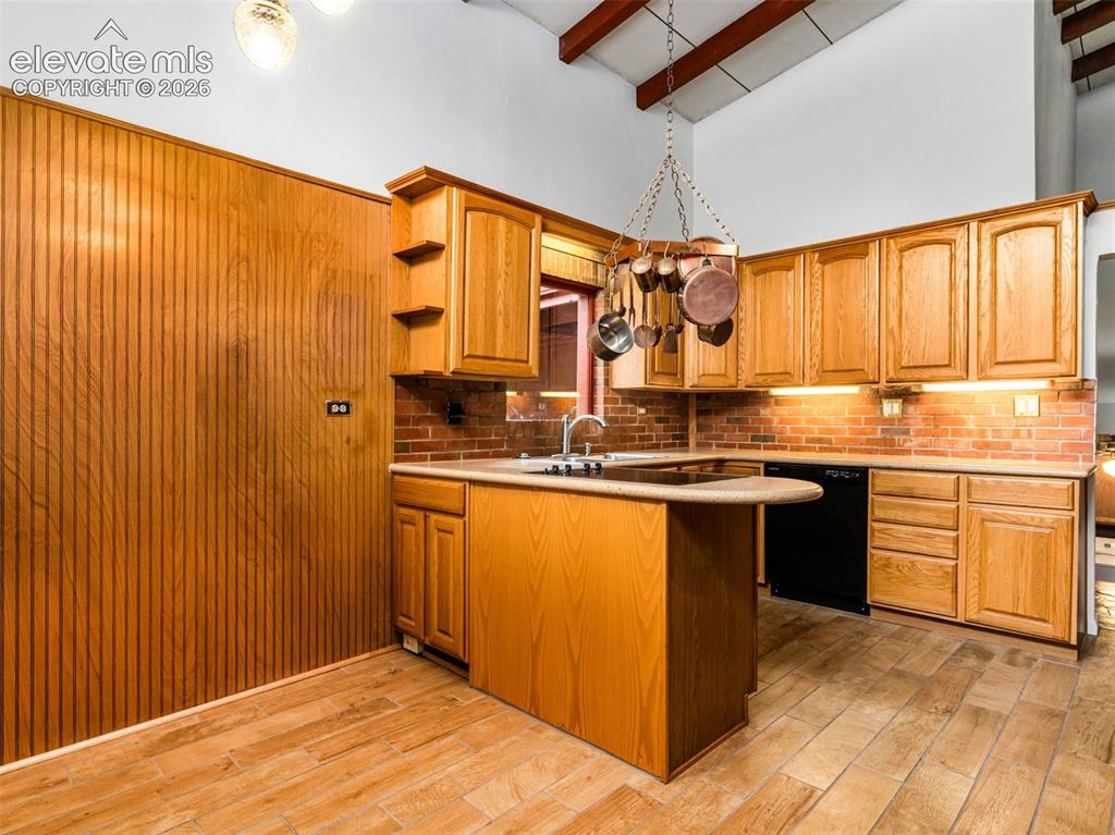 628 Castle Road Colorado Springs, CO 80904 - Photo 21 of 39