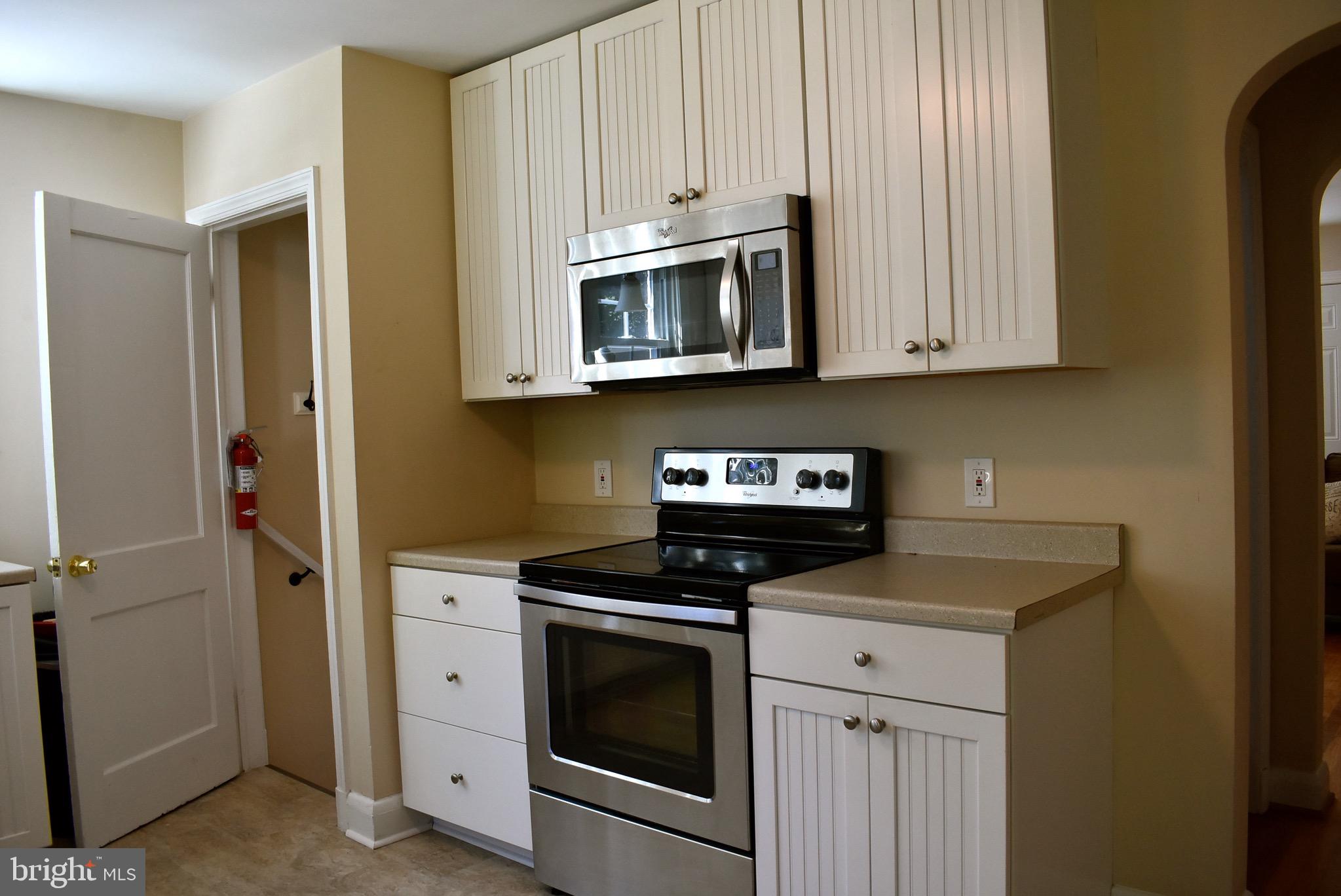 1027 Washington Road Westminster, MD 21157 - Photo 9 of 30 Gallery Image 9