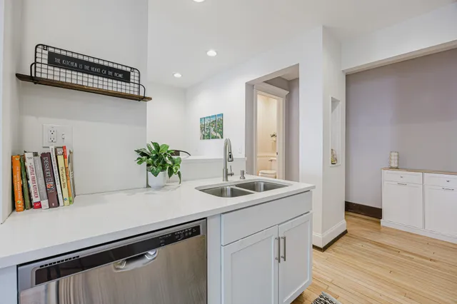 $170,000 | 915 2nd Avenue South, Unit 2, Fargo, ND 58103