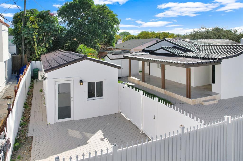 2291 Southwest 17th Street Miami, FL 33145 - Photo 18 of 86 a view of a house with a balcony