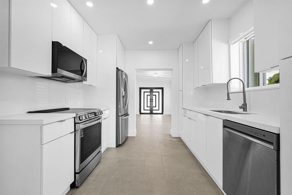 2291 Southwest 17th Street Miami, FL 33145 - Photo 66 of 86