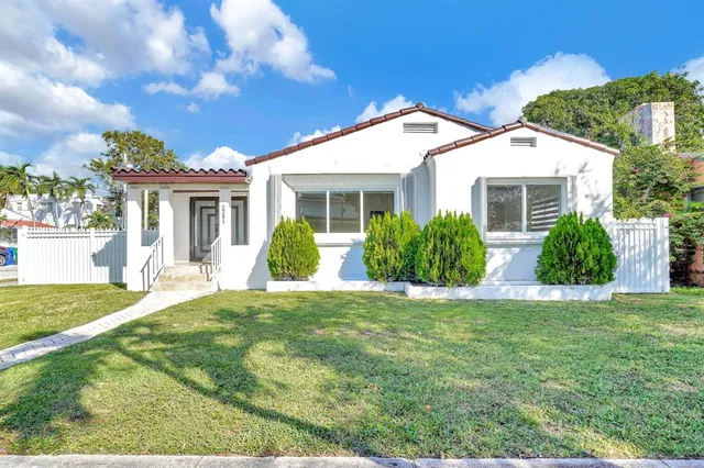 $1,295,000 | 2291 Southwest 17th Street, Miami, FL 33145