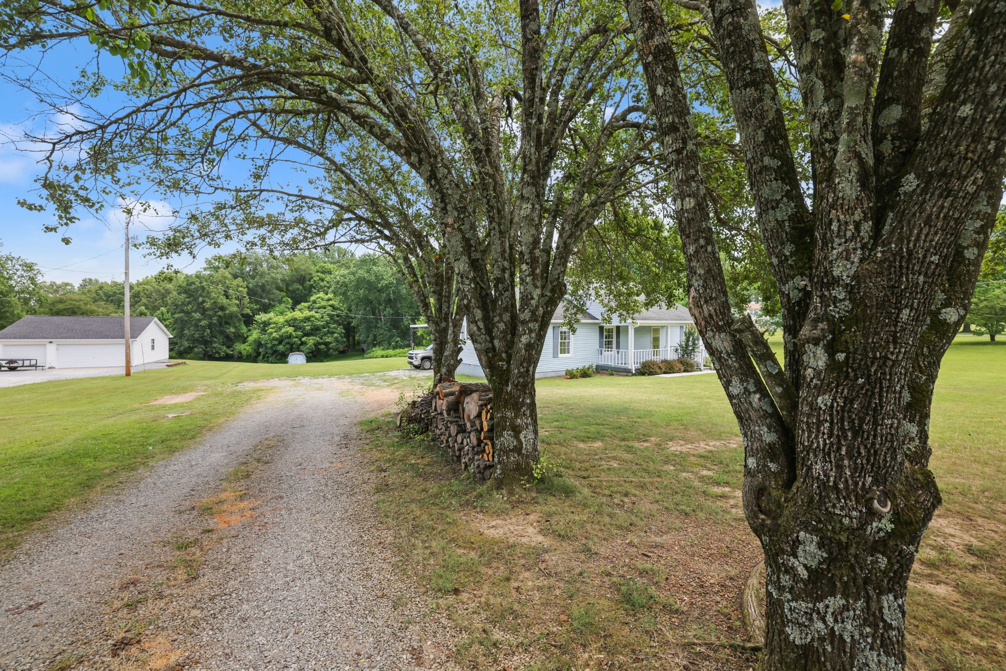2736 Gideon Road Greenbrier, TN 37073 - Photo 27 of 33
