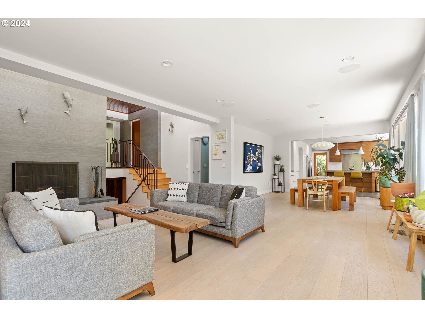 3122 Southwest Maricara Street Portland, OR 97219 - Photo 11 of 48 Gallery Image 11