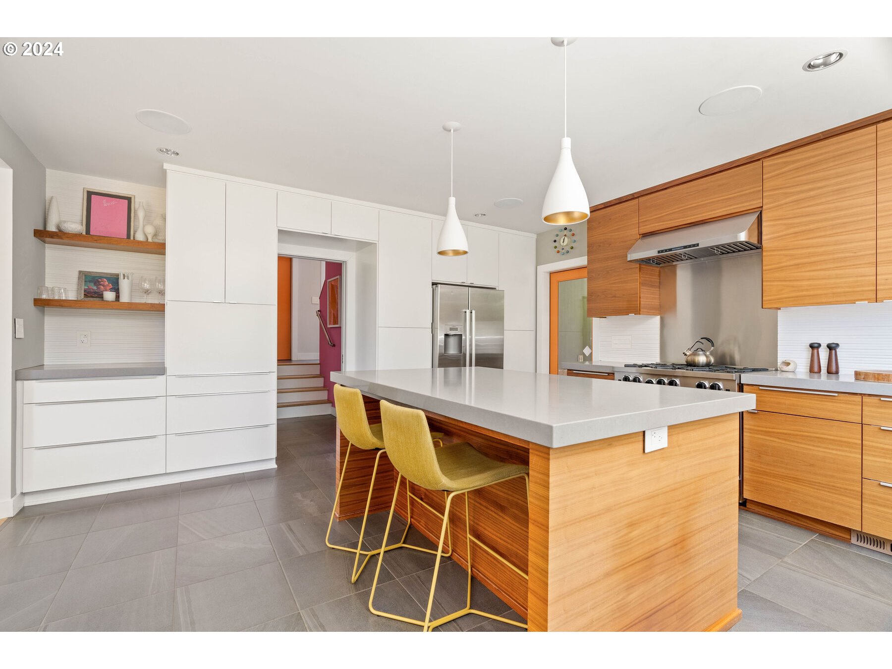 3122 Southwest Maricara Street Portland, OR 97219 - Photo 19 of 48 Gallery Image 19