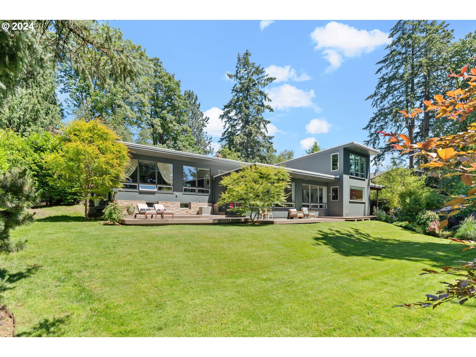 3122 Southwest Maricara Street Portland, OR 97219 - Photo 45 of 48 Gallery Image 45