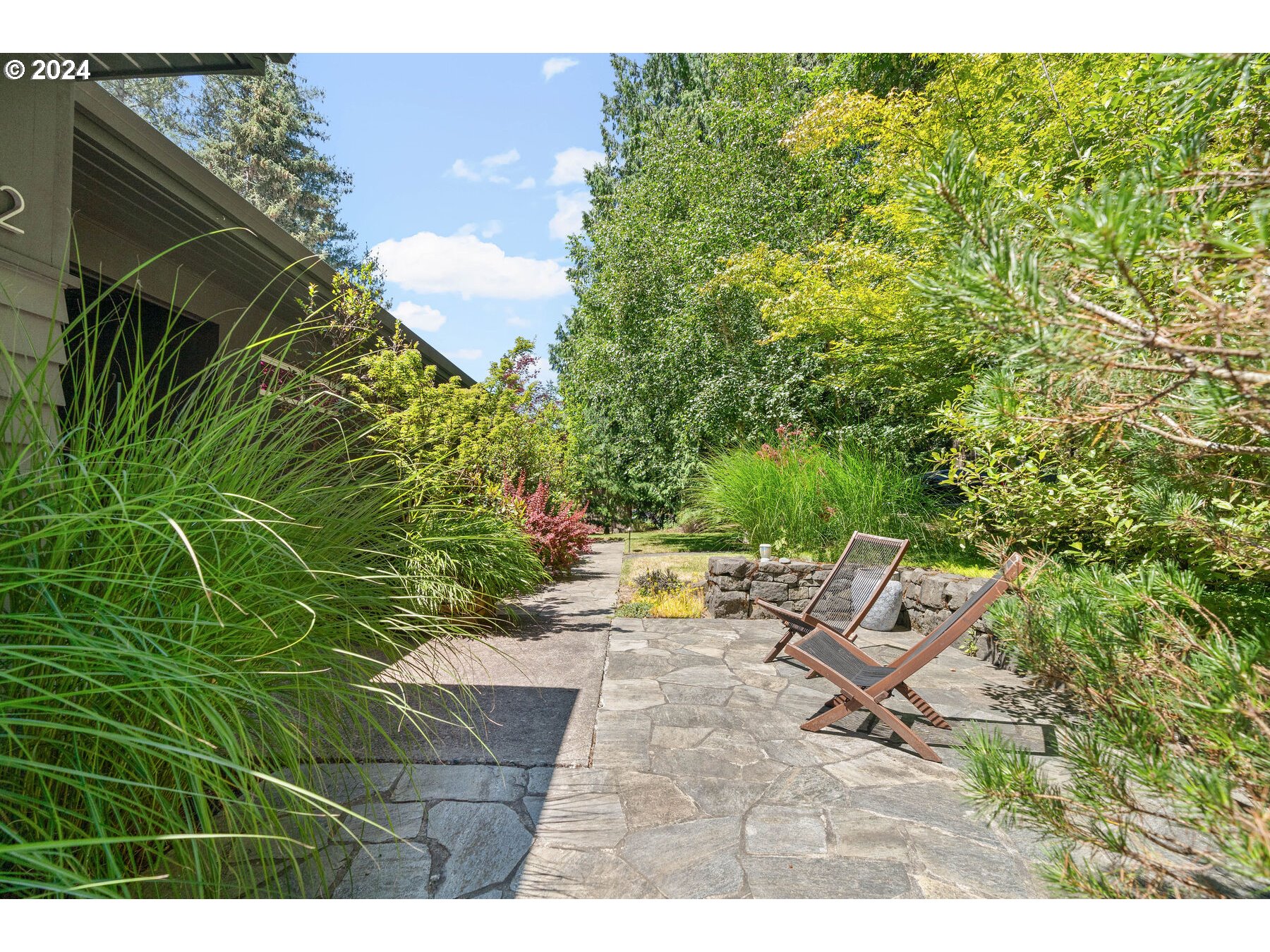 3122 Southwest Maricara Street Portland, OR 97219 - Photo 46 of 48 Gallery Image 46