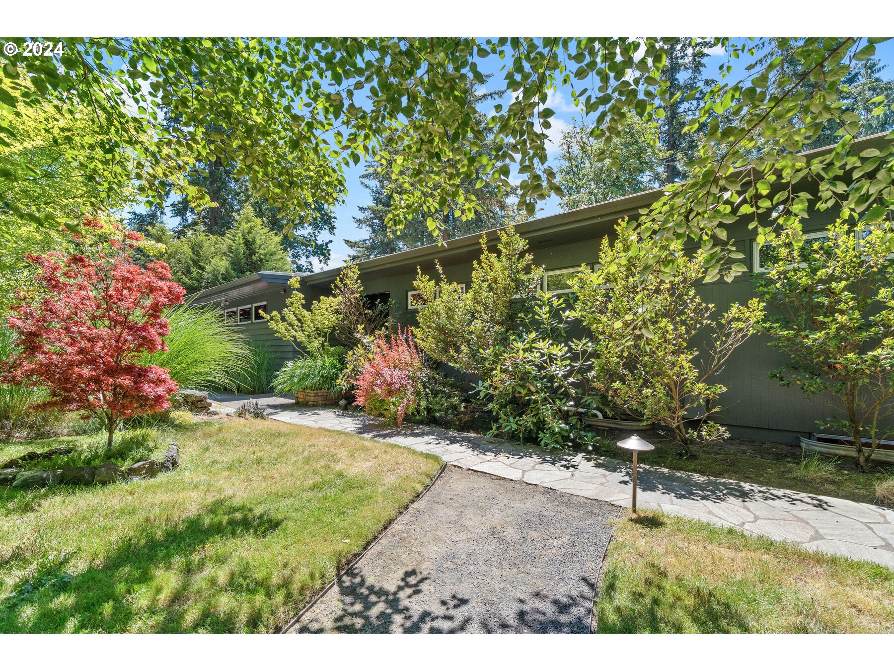 3122 Southwest Maricara Street Portland, OR 97219 - Photo 47 of 48 Gallery Image 47
