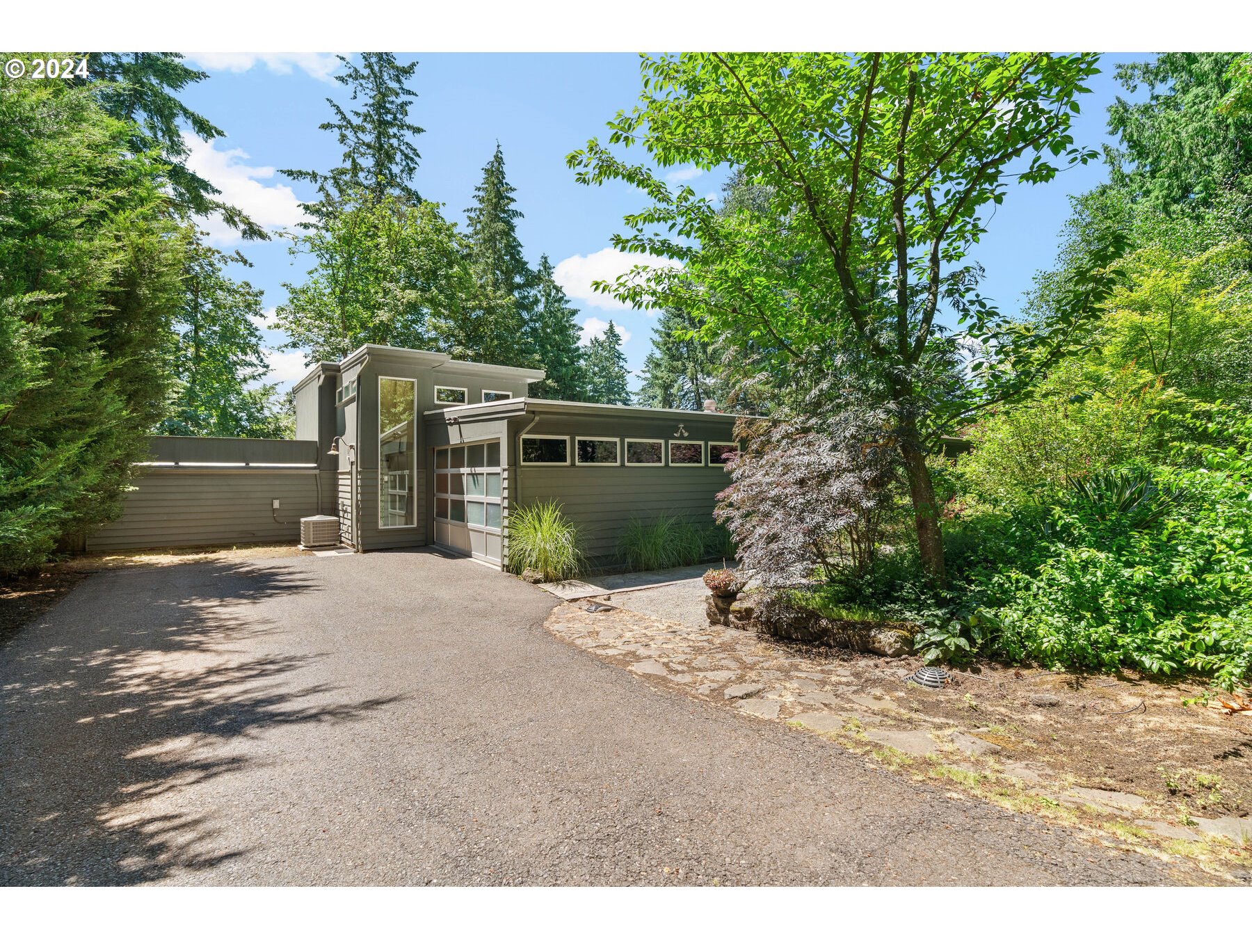 3122 Southwest Maricara Street Portland, OR 97219 - Photo 48 of 48 Gallery Image 48