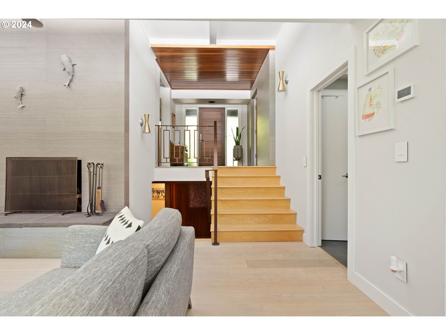 3122 Southwest Maricara Street Portland, OR 97219 - Photo 5 of 48 Gallery Image 5