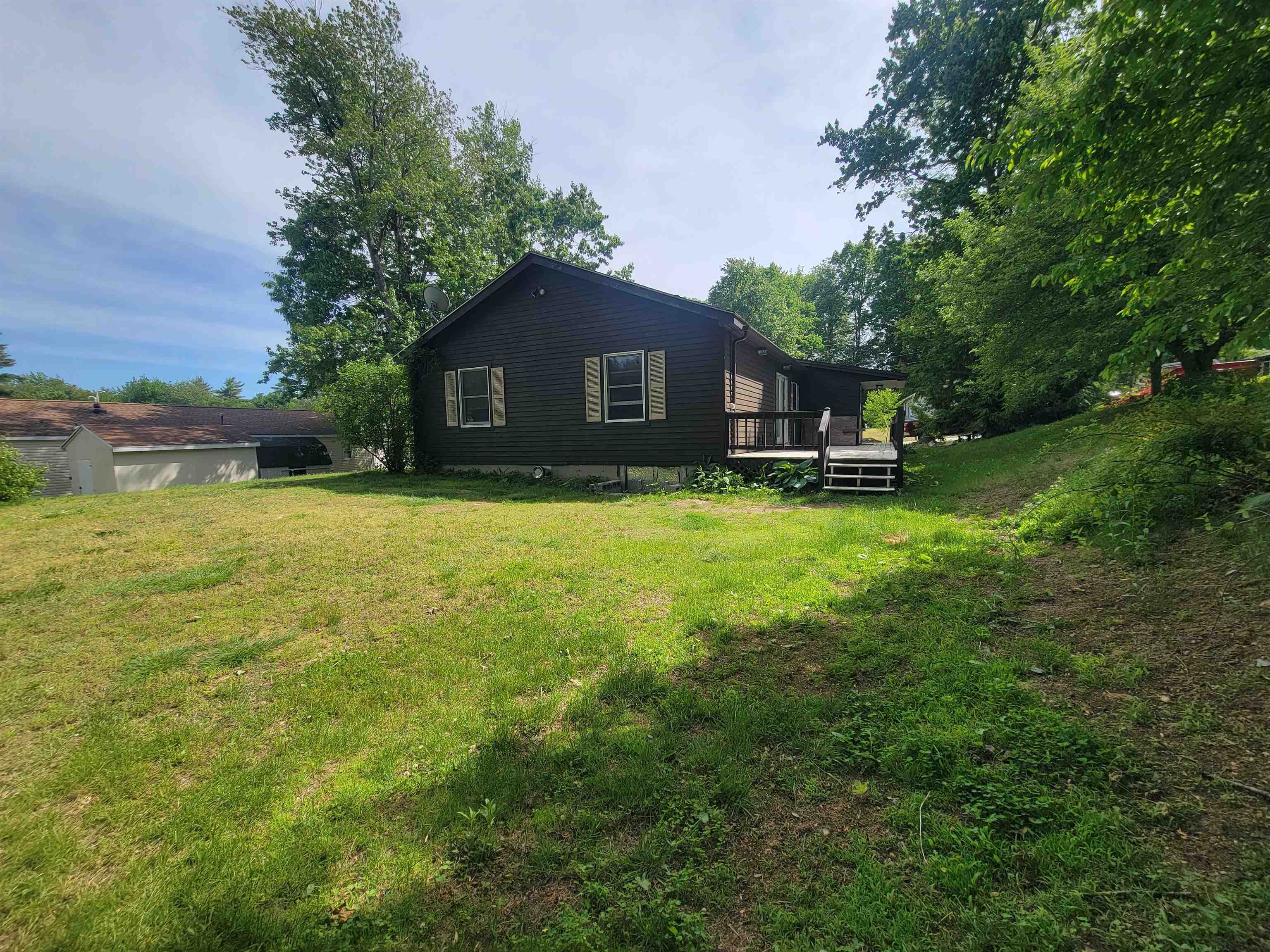 12 Chestnut Circle Loudon, NH 03307 - Photo 3 of 27