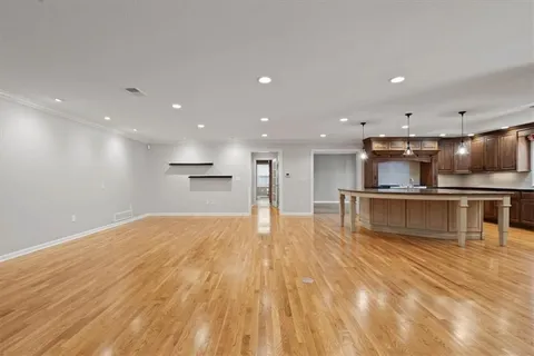 $1,299,999 | 8912 Mohawk Lane, Leawood, KS 66206