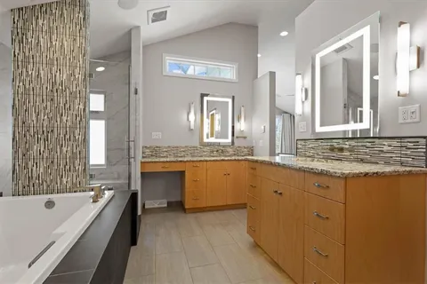 $1,299,999 | 8912 Mohawk Lane, Leawood, KS 66206