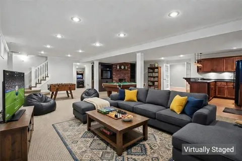 $1,299,999 | 8912 Mohawk Lane, Leawood, KS 66206