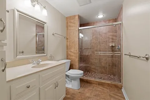 $1,299,999 | 8912 Mohawk Lane, Leawood, KS 66206