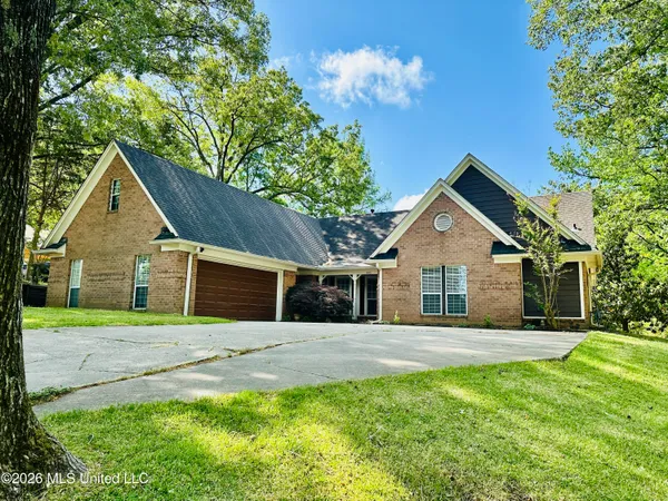 $345,000 | 445 Augusta Drive, Hernando, MS 38632
