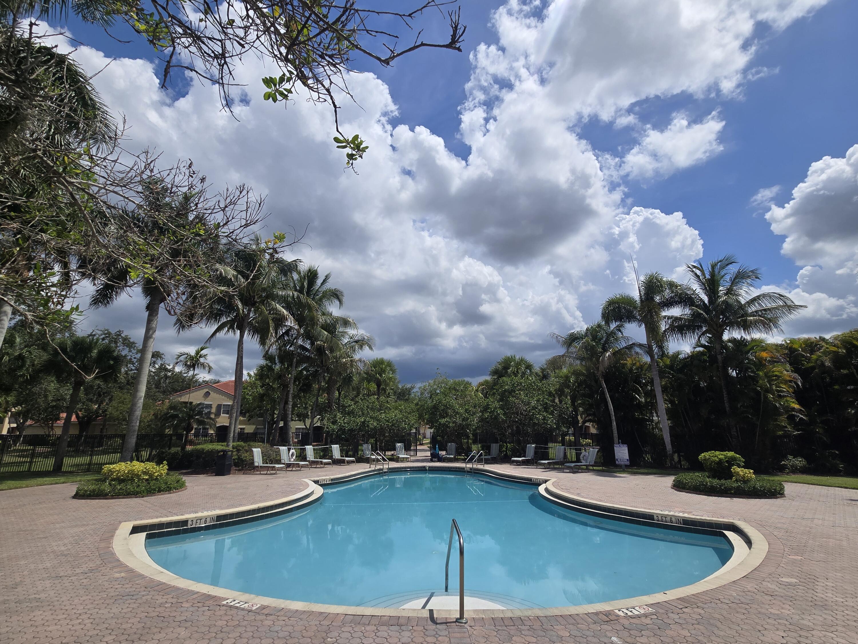 10306 Fox Trail Road South, Unit 912 West Palm Beach, FL 33411 - Photo 17 of 18 1000399830
