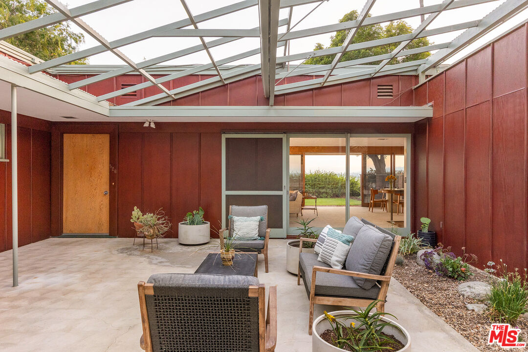 526 Hunter Drive Fillmore, CA 93015 - Photo 7 of 32