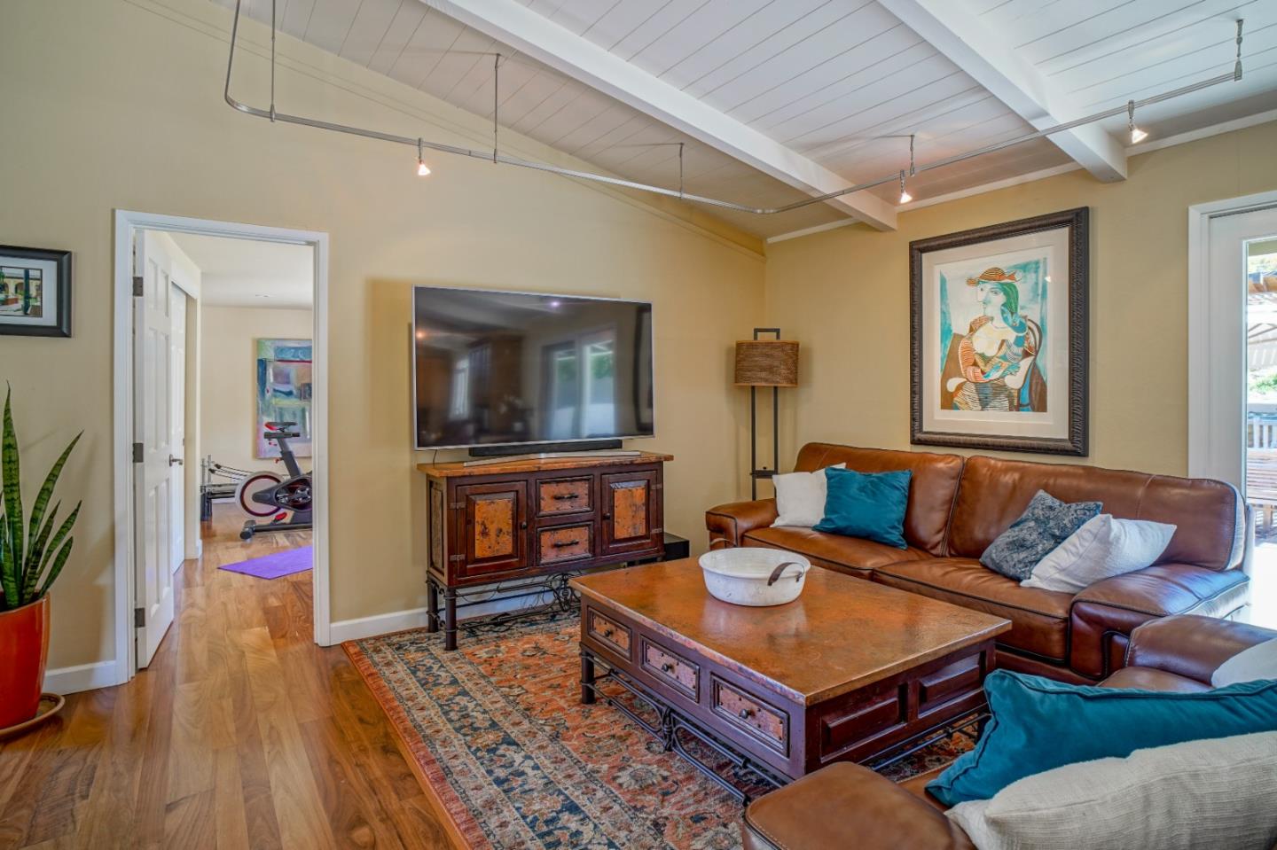 102 Rancho Road Carmel Valley, CA 93924 - Photo 12 of 33 Gallery Image 12