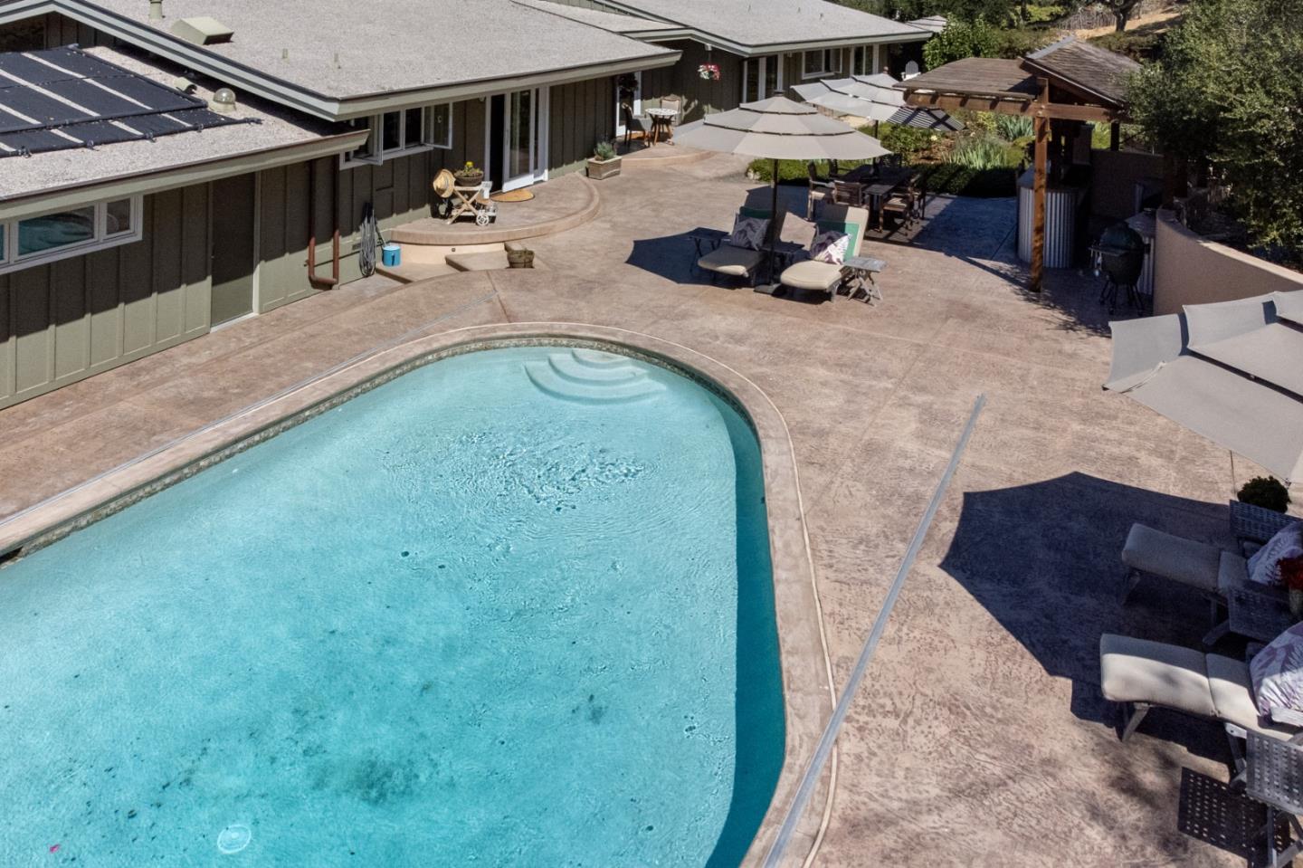 102 Rancho Road Carmel Valley, CA 93924 - Photo 14 of 33 Gallery Image 14