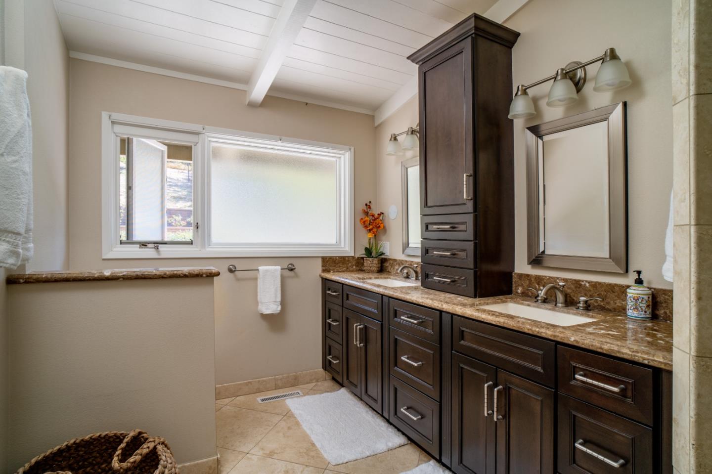 102 Rancho Road Carmel Valley, CA 93924 - Photo 17 of 33 Gallery Image 17