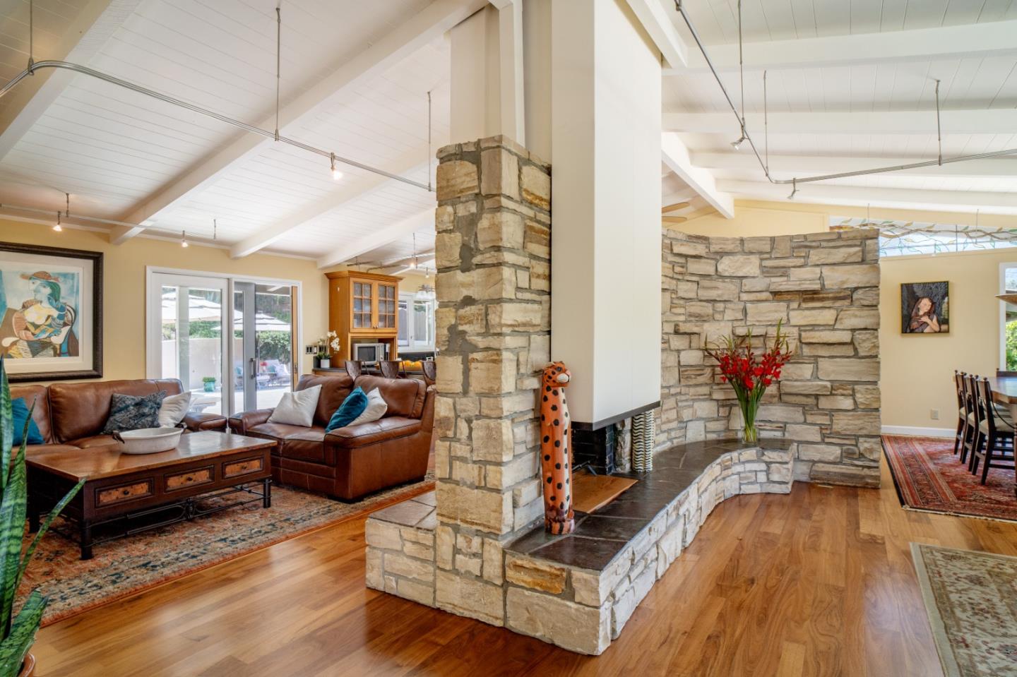 102 Rancho Road Carmel Valley, CA 93924 - Photo 10 of 33 Gallery Image 10