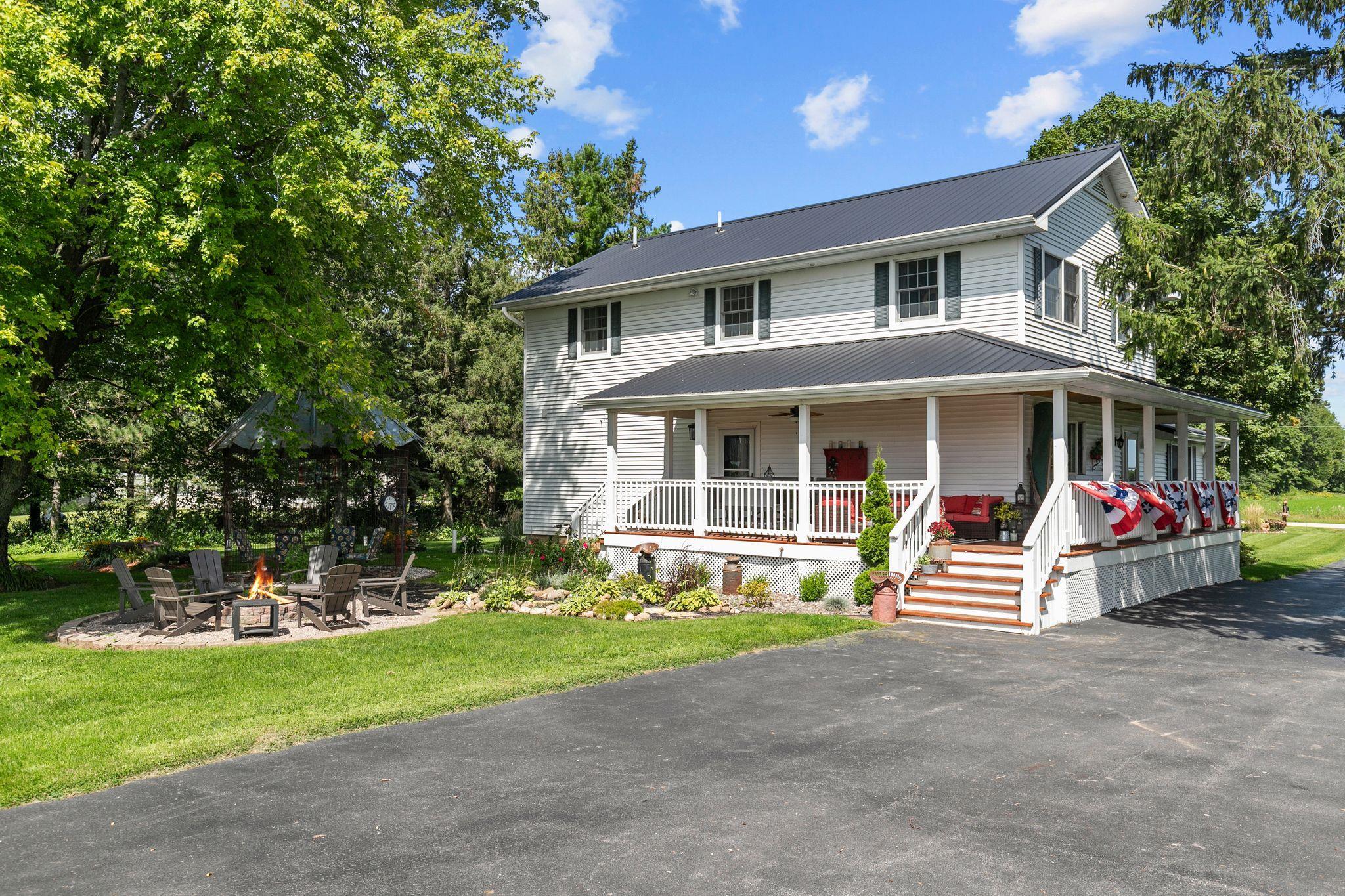 W10495 Roloff Road New London, WI 54961 - Photo 1 of 1 Gallery Image 1