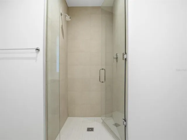 $5,950 | 275 1st Avenue South, Unit 2107, St. Petersburg, FL 33701