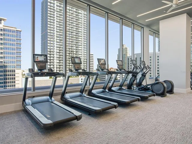 $5,950 | 275 1st Avenue South, Unit 2107, St. Petersburg, FL 33701