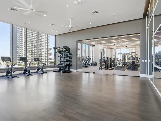 $5,950 | 275 1st Avenue South, Unit 2107, St. Petersburg, FL 33701