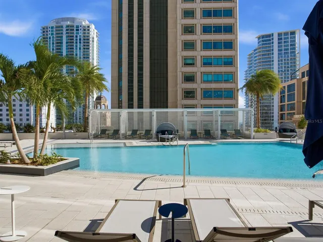 $5,950 | 275 1st Avenue South, Unit 2107, St. Petersburg, FL 33701