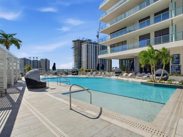 $5,950 | 275 1st Avenue South, Unit 2107, St. Petersburg, FL 33701