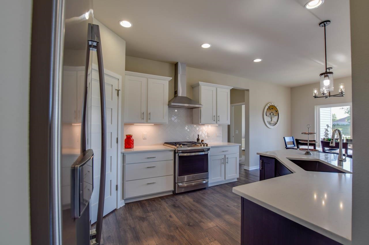 6595 Redpoll Circle Middleton, WI 53562 - Photo 11 of 36