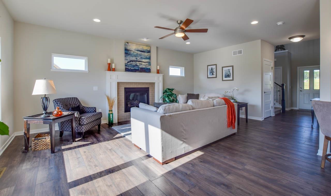 6595 Redpoll Circle Middleton, WI 53562 - Photo 5 of 36