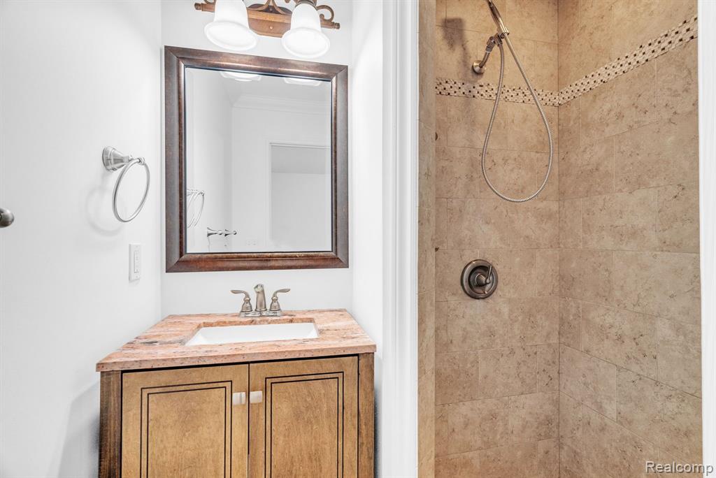 50500 Card Road Macomb, MI 48044 - Photo 19 of 33