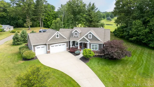 $1,199,000 | 6515 134th Avenue, Saugatuck, MI 49453