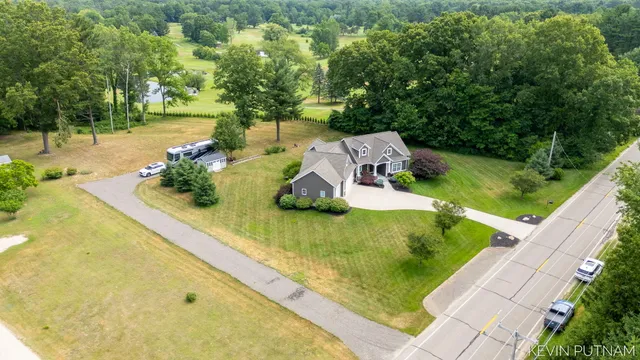 $1,199,000 | 6515 134th Avenue, Saugatuck, MI 49453