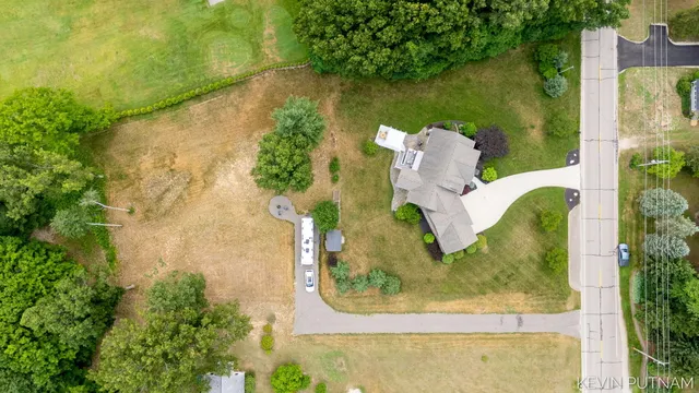 $1,199,000 | 6515 134th Avenue, Saugatuck, MI 49453