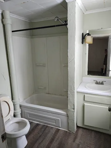 $75,500 | 411 5th Street, Iron Mountain, MI 49801